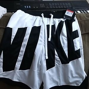 NIKE loose fit athletic shorts